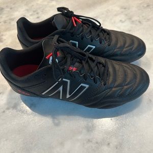 New Balance Soccer Shoes Men’s Size 10